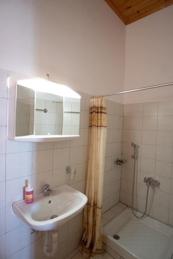 Gkoura Hotel Сирако Экстерьер фото