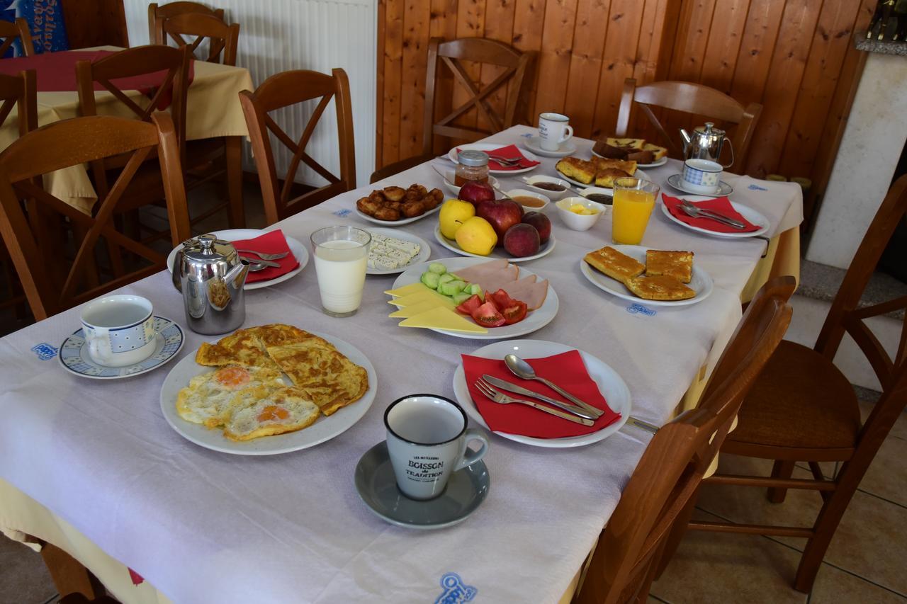 Gkoura Hotel Сирако Экстерьер фото